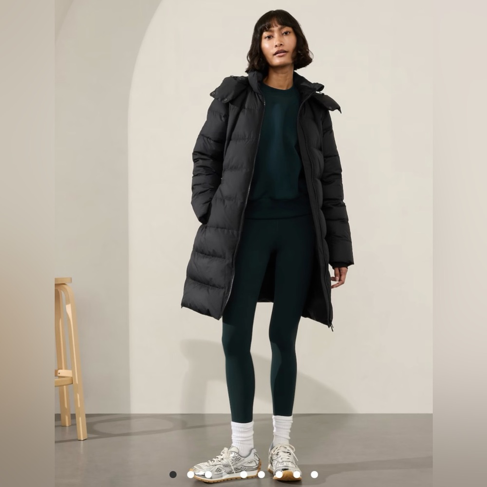 Athleta Downtown Puffer Jacket in Black